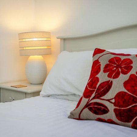 Traditional 3 Bedroom Quiet Duplex Flat By High St, Trams And Buses - Just 1-5 Miles To Centre Edimburgo Exterior foto