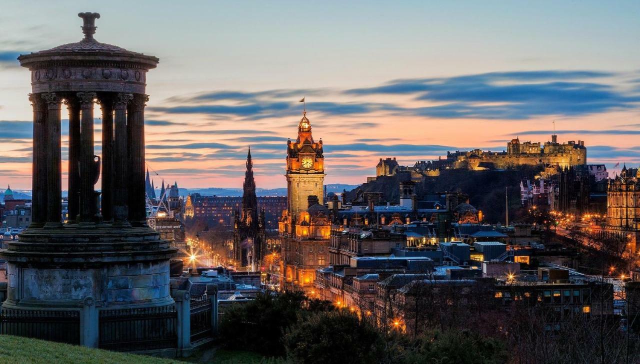 Traditional 3 Bedroom Quiet Duplex Flat By High St, Trams And Buses - Just 1-5 Miles To Centre Edimburgo Exterior foto